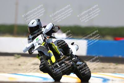 media/Jun-07-2025-TrackDaz (Sat) [[4413525952]]/C Group/1240pm (Turn 1)/